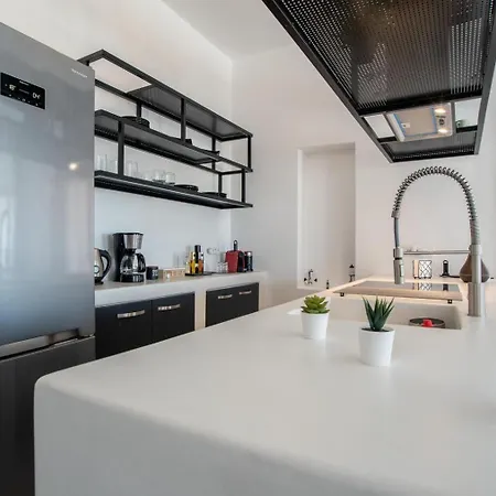 Bluebell Sunset فيلة *